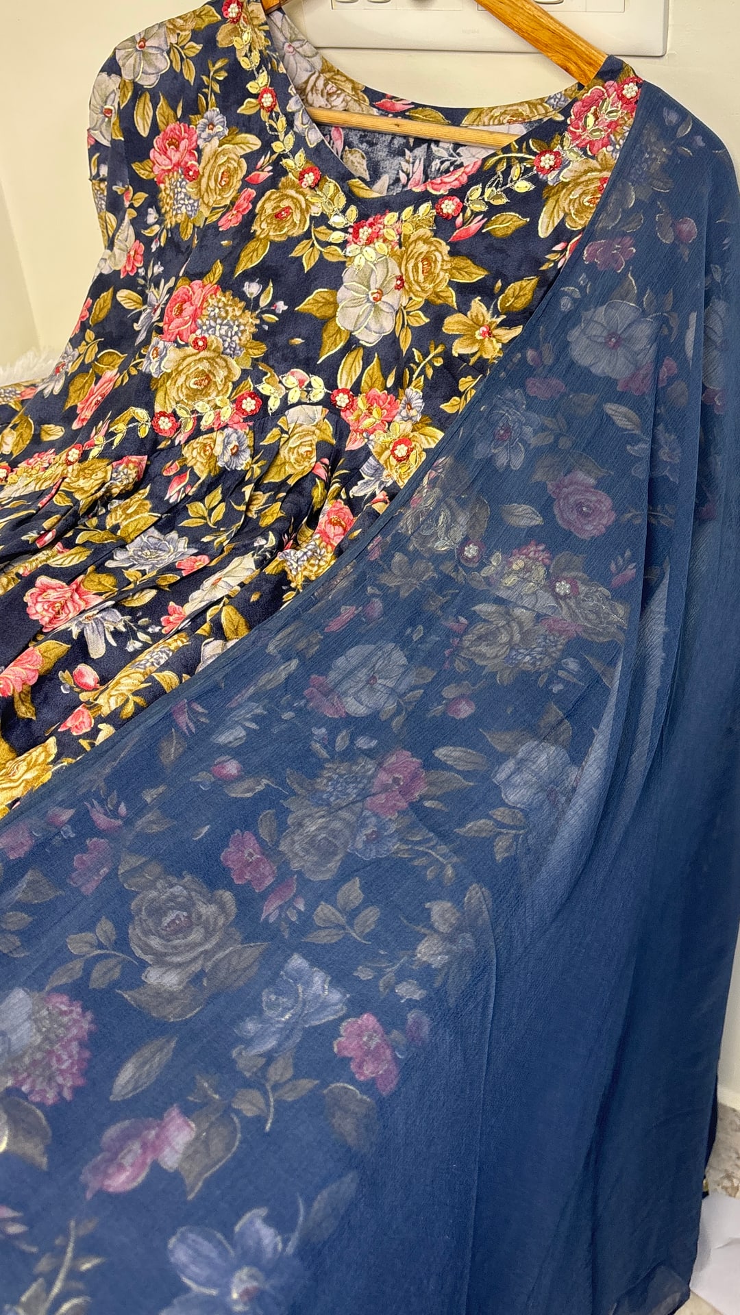 Navy Blue Floral Alia Cut Three Piece Set, photograph 4 of 4