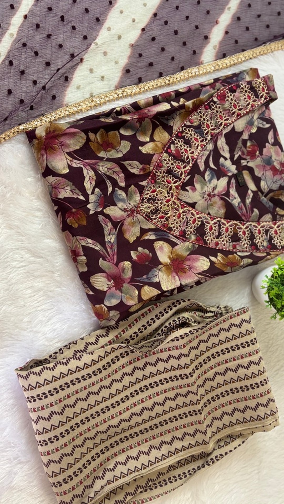 Brown Three Piece Set, photograph 2 of 3