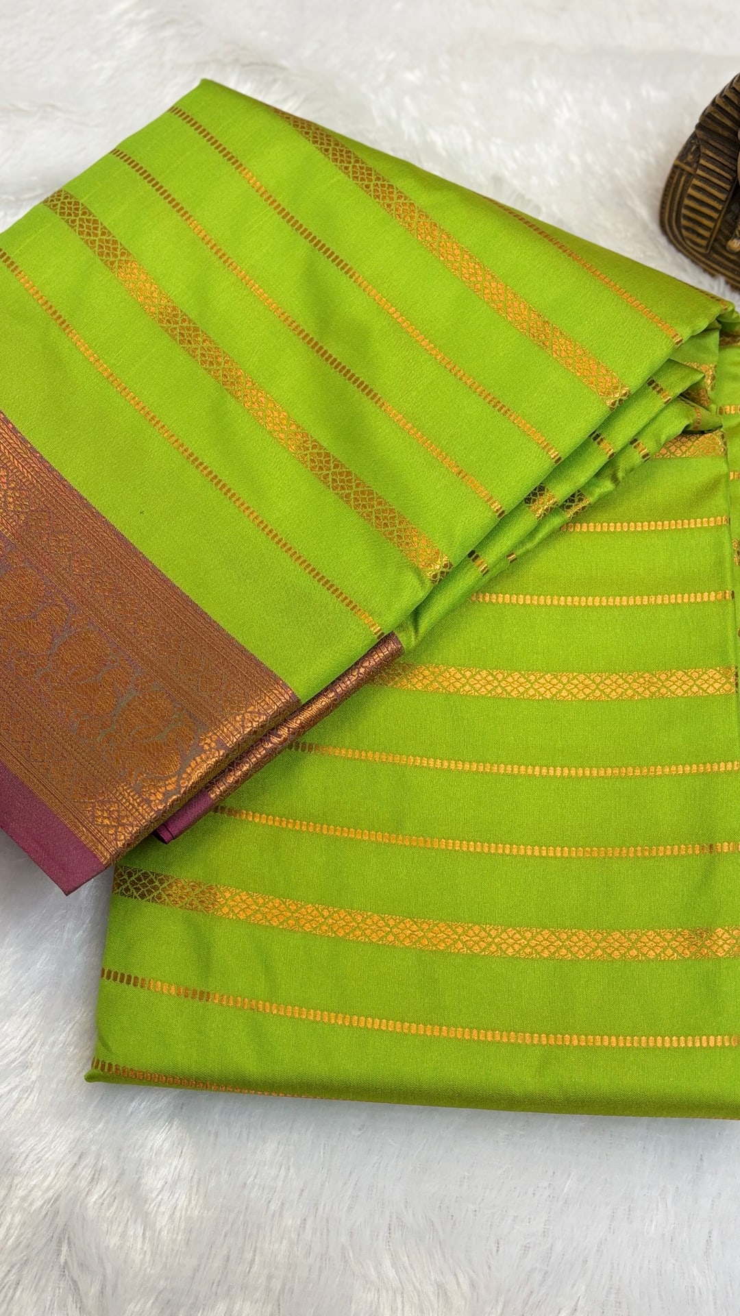 Parrot Green Veldhari Semi Silk Saree, photograph 1 of 2