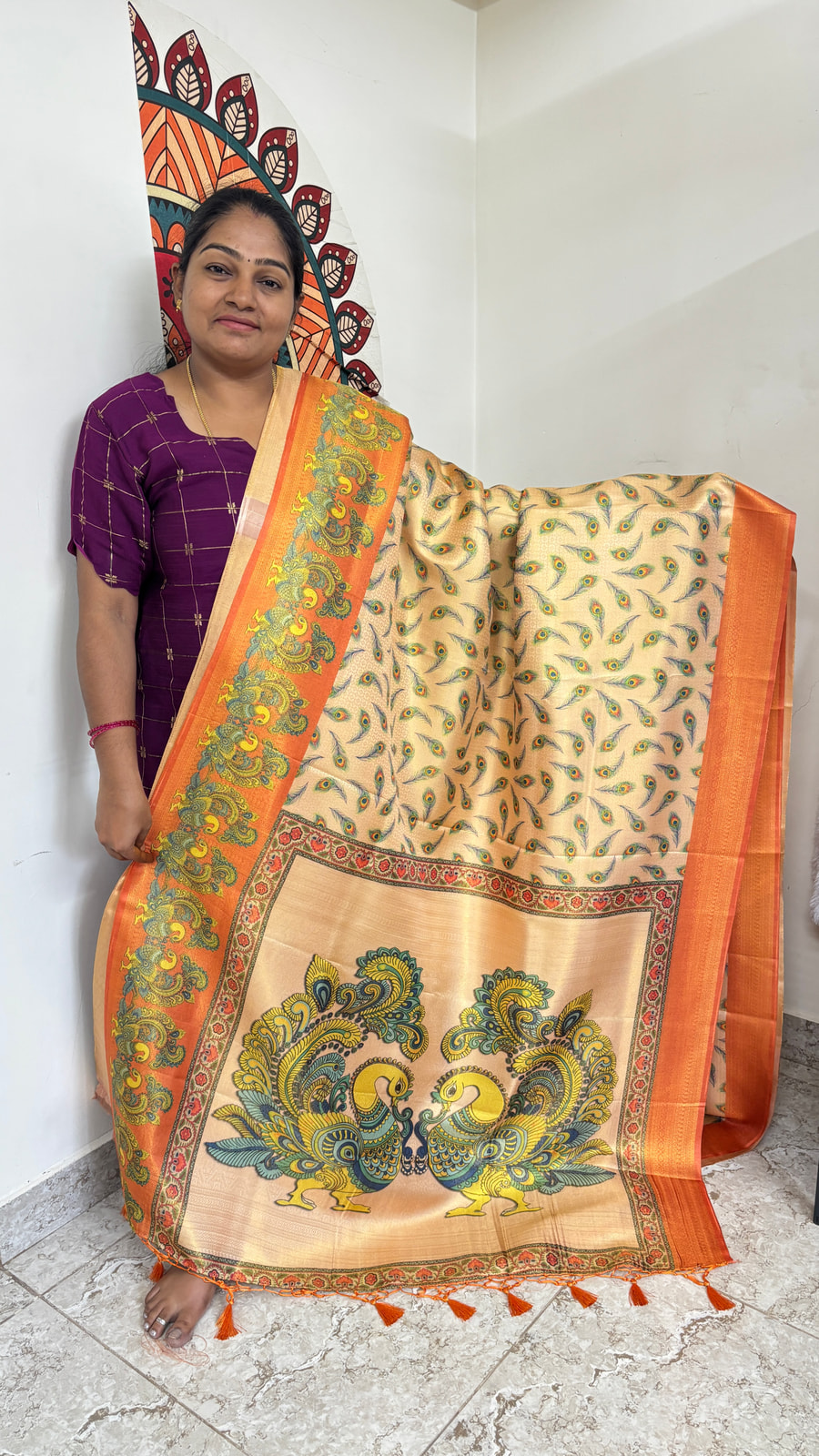 premium-kubera-softy-ORANGE SHADE, photograph 2 of 3
