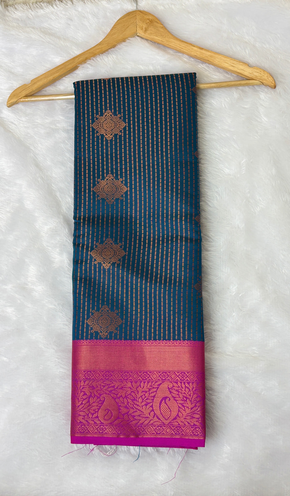 VAIRAOOSI SAREE-DARK PEACOCK BLUE, photograph 1 of 1