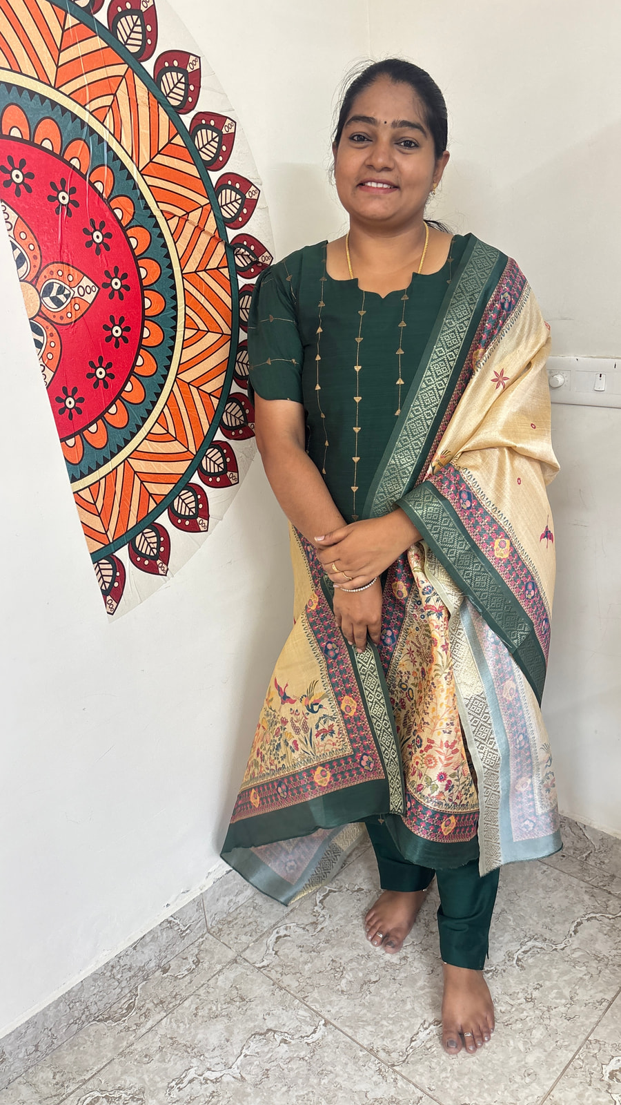 Forest green salwar set, photograph 4 of 6