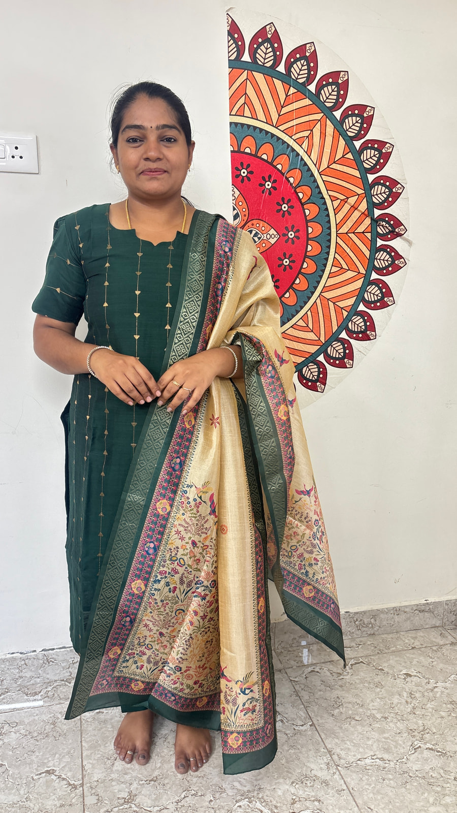 Forest green salwar set, photograph 6 of 6