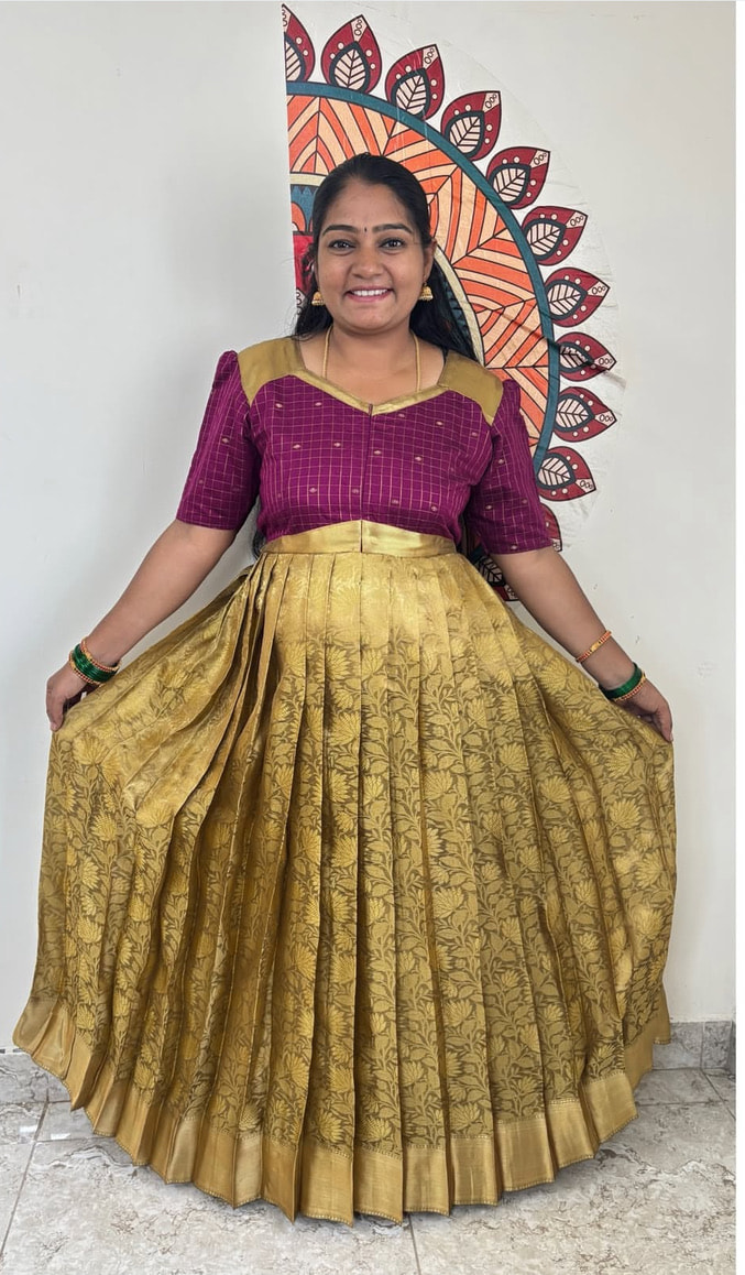 A vintage style pleated maxi-WINE  SHADE, photograph 1 of 1
