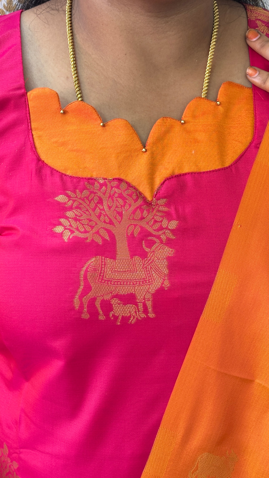 ✨ Mugrutham Pink &  Orange Soft Silk Salwar Suit, photograph 3 of 6