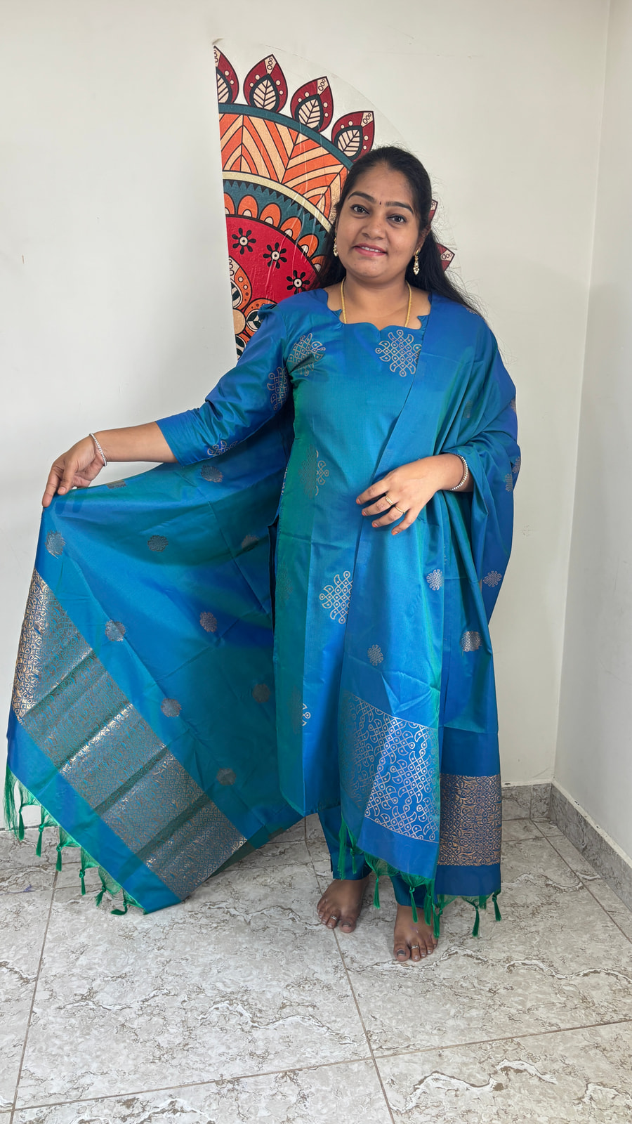 Mayil Eragu Traditional kola salwar, photograph 2 of 6